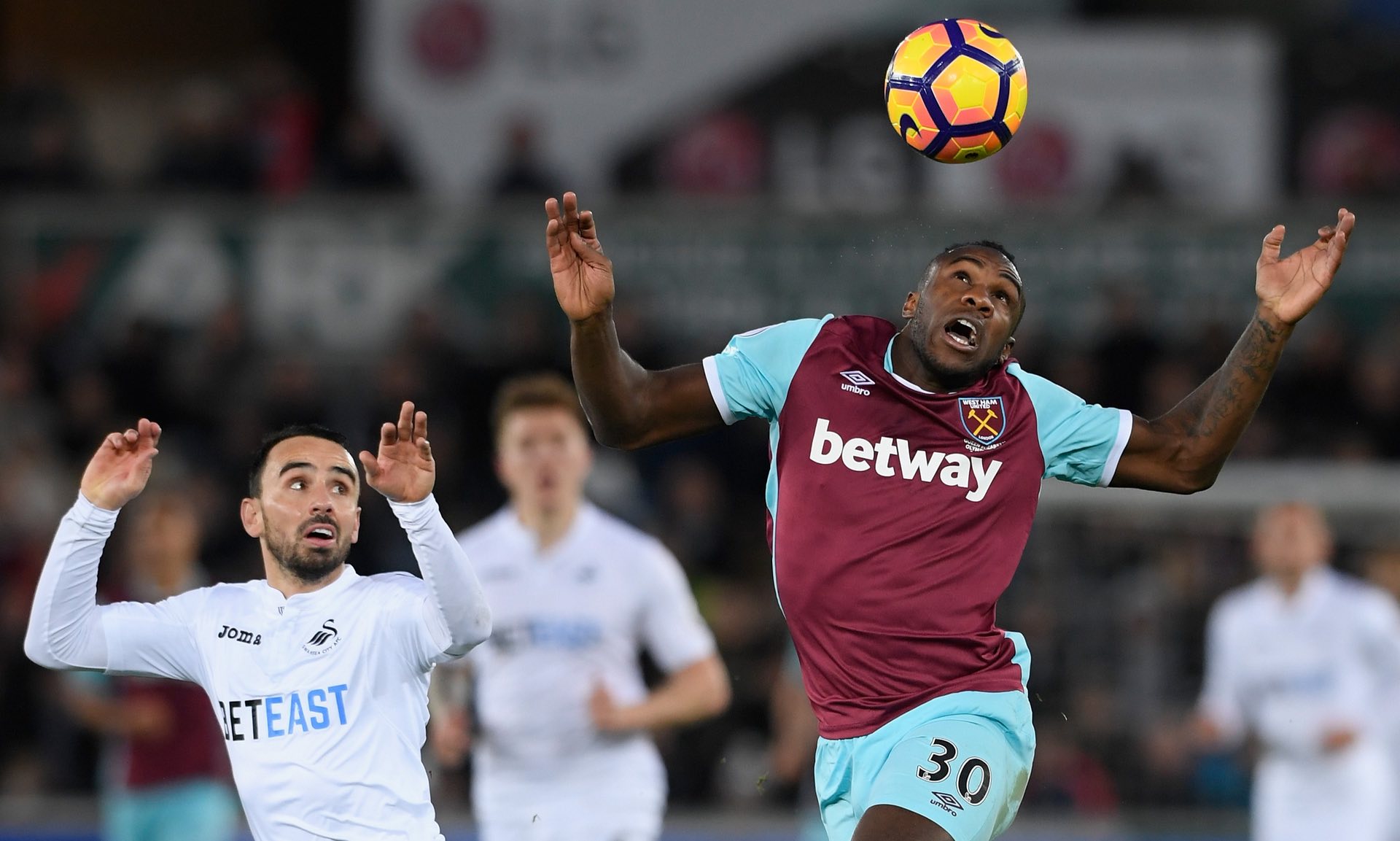 亨利以足球 亨利以足球